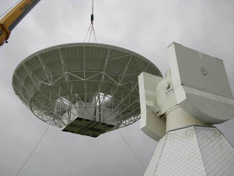 Deep Space Antenne / Weltraumantenne